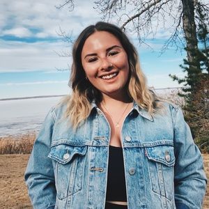 Meet your Posher, Nicole